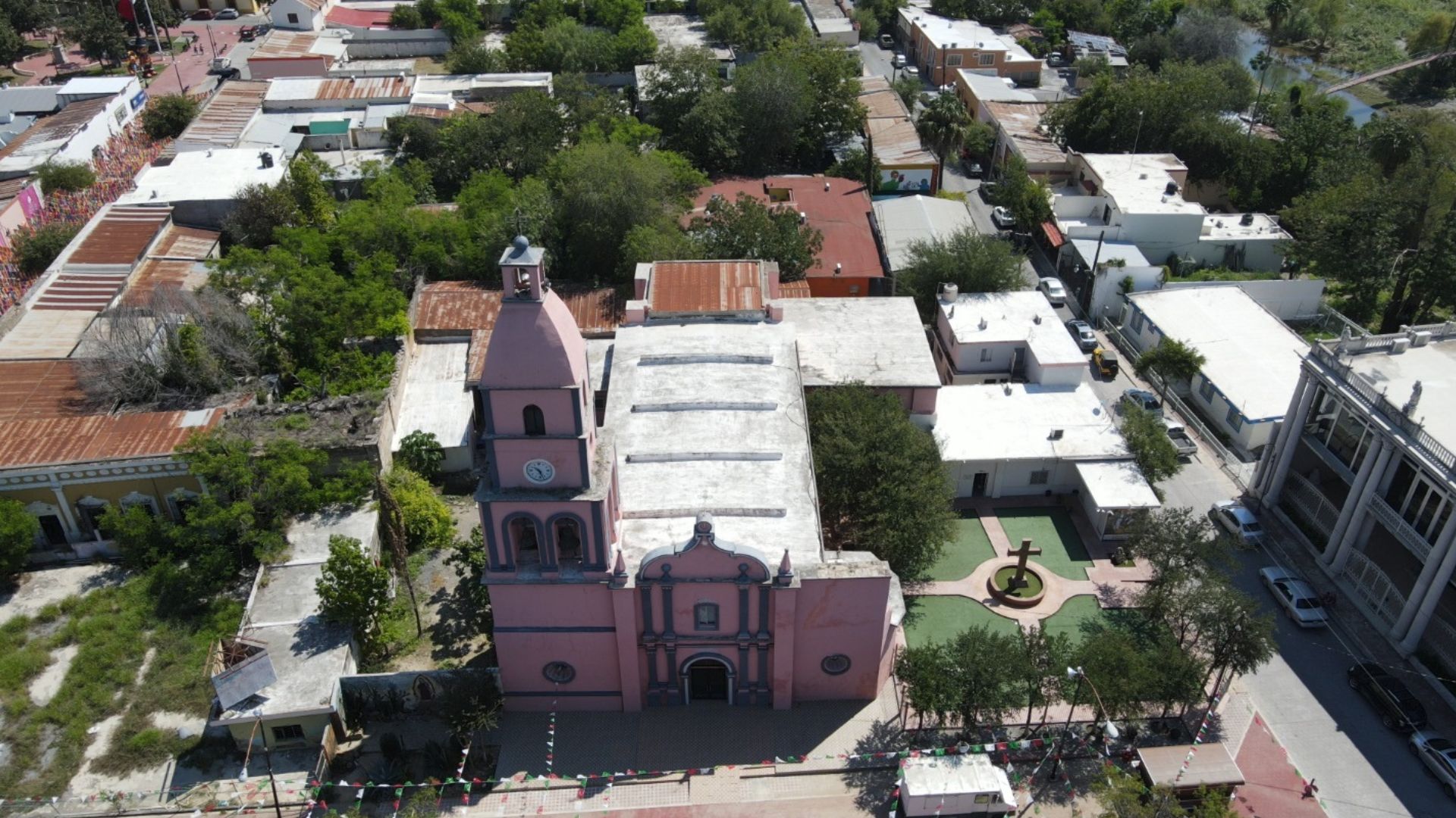 Plaza Zaragoza y Casco del Centro Histórico