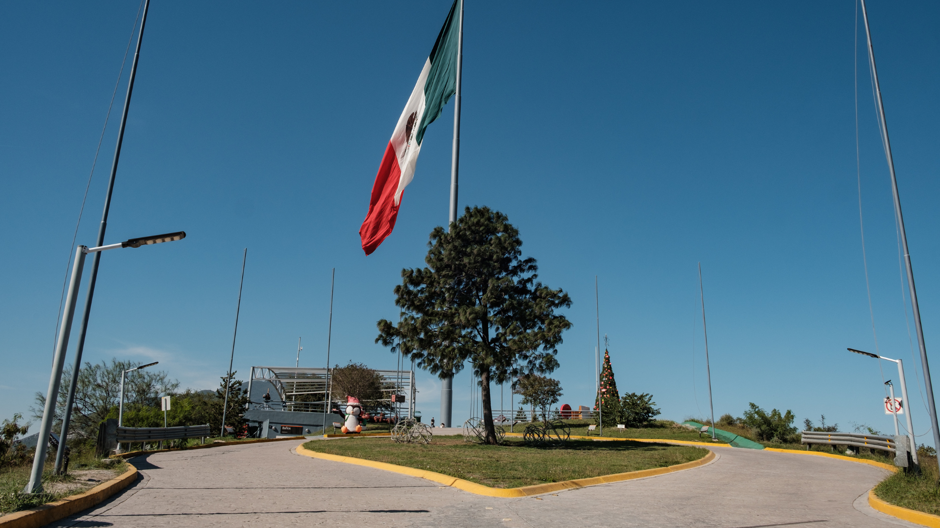 Asta Bandera-Obispado